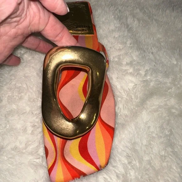 Jeffrey Campbell Wave Pattern Sandals with Gold Detail - Picture 4 of 8